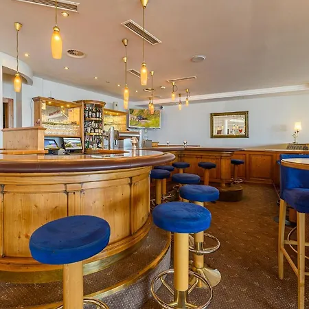 Wohlfuehlhotel Schiestl ホテル 4*