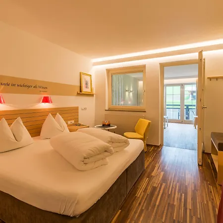 Wohlfuehlhotel Schiestl Hotell