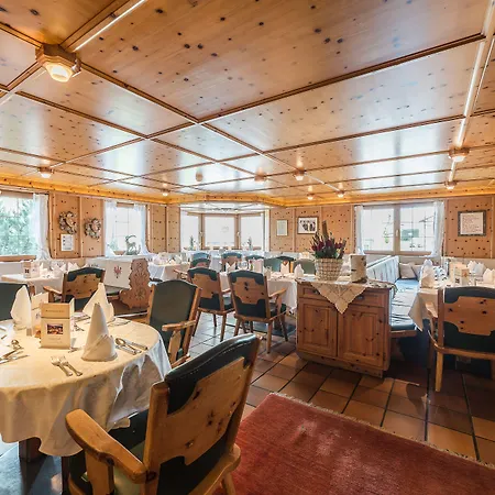 Wohlfühlhotel Schiestl 4*