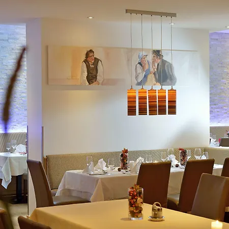 호텔 Wohlfuehlhotel Schiestl 4*