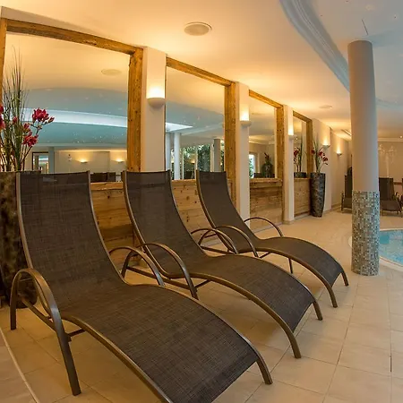 Hotel Wohlfuehlhotel Schiestl 4*