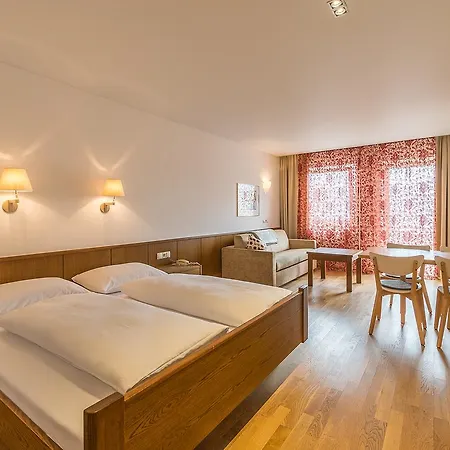 Hotel Wohlfuehlhotel Schiestl 4*