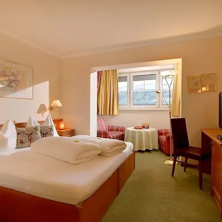 Wohlfühlhotel Schiestl Fügen